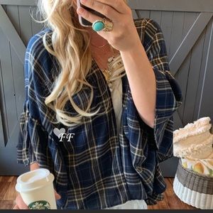 🆕 Navy Plaid Cardigan w/Ruffled Sleeves